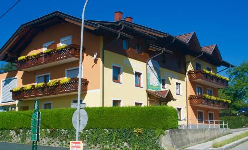 Pension Seerose, Pension in Drobollach am Faakersee