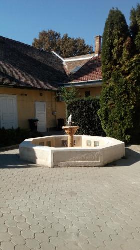 Exterior view, Hangulat Vendeghaz Apartmanok in Oroshaza