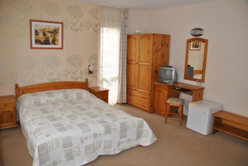 Family Hotel Shoky - image 10