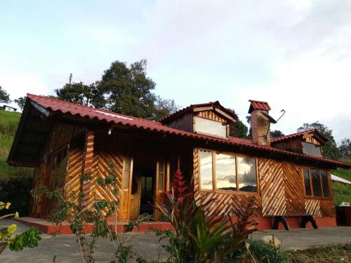 CASA LA KOCHA, Cabin, Hostal en la Laguna de la Cocha Pasto