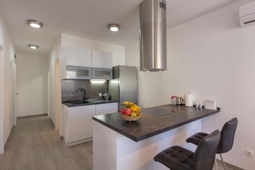  Apartments Rosemary, Ferienwohnung in Ražanj