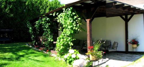 Iekārtas, Gite Aux Traditions in Senžendepila (QC)