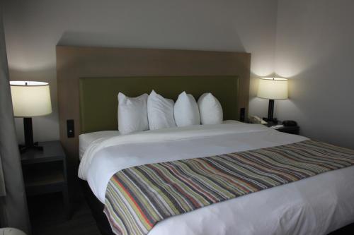 Country Inn & Suites by Radisson, Roanoke, VA