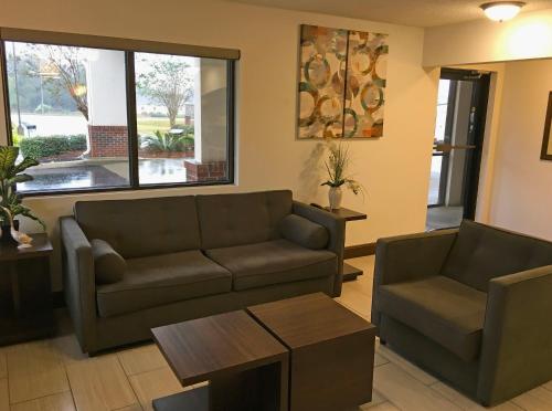 ล็อบบี้, เกสต์เฮาส์อินน์โดธาน (GuestHouse Inn Dothan) in โดทัน (AL)