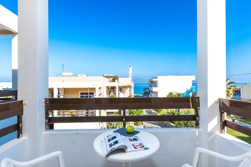  Rosebay Apartments in Sfakaki