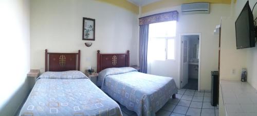 Hotel Pekin – La Paz, VA