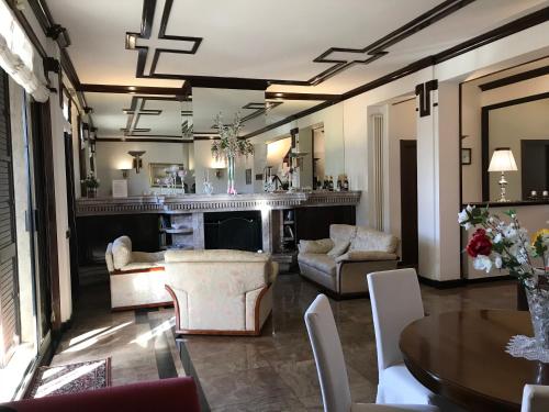 ラ メゾン ロイヤル