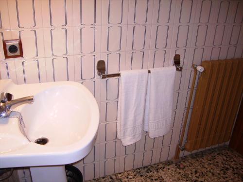 Hostal l'Escon