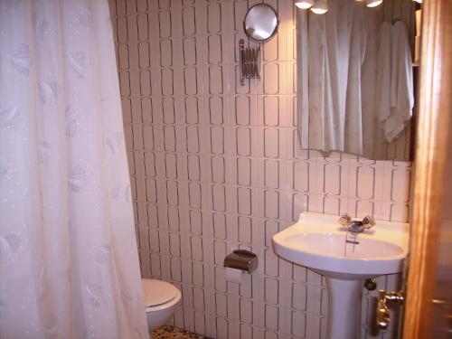 Hostal l'Escon