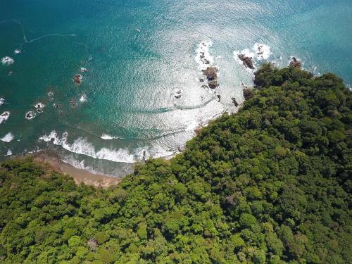 Mirians Place Drake in Drake Bay