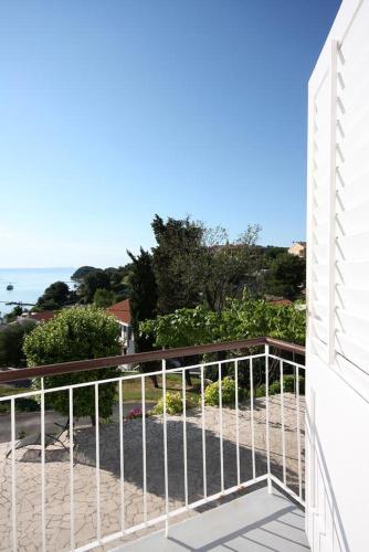 Apartments by the sea Kampor Rab - 5058 - main image