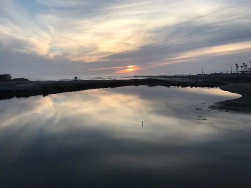 Days Inn by Wyndham Oceanside in Oceanside, USA