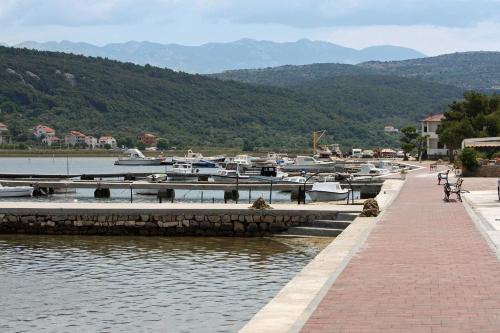  Apartments by the sea Supetarska Draga - Donja, Rab - 5046 in Rab