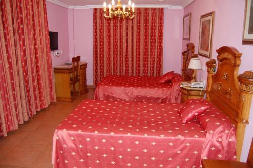 4 twin beds