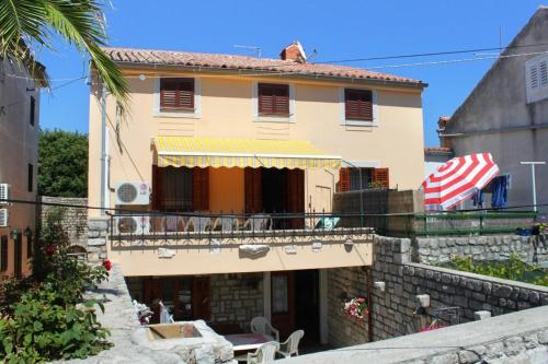 Apartments By The Sea Osor (Losinj) - 8088 - Photo 1 of 27