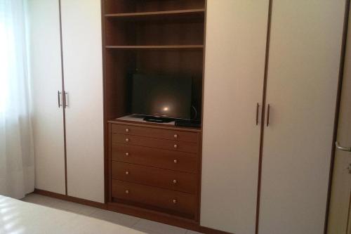Apartments by the sea Verunic, Dugi otok - 8103, Veli Rat (photo 4)