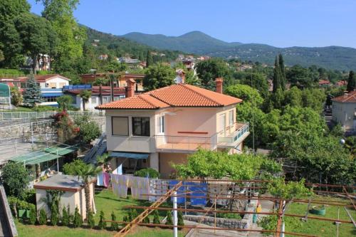Apartments with a parking space Lovran Opatija - 7807 Lovran 