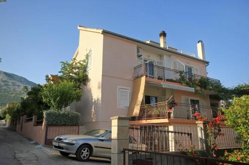 Apartments with a parking space Orebic Peljesac - 10078 