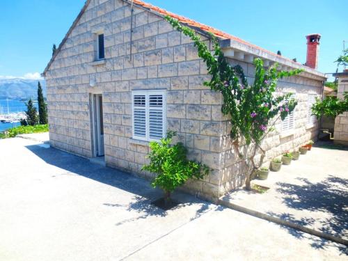 Apartment in Lumbarda 