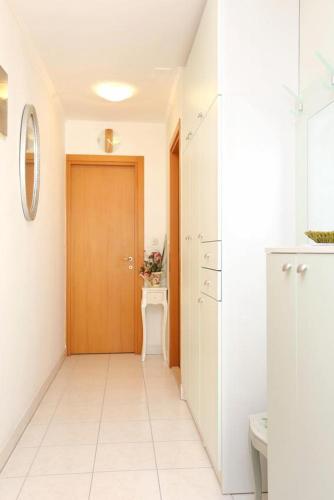 Holiday apartments Split - 11638 - image 4