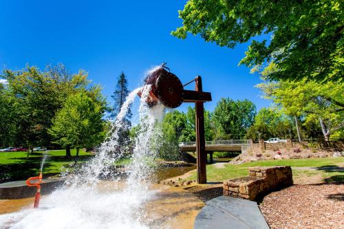 Akvaparks, Discovery Parks - Bright in Freeburgh
