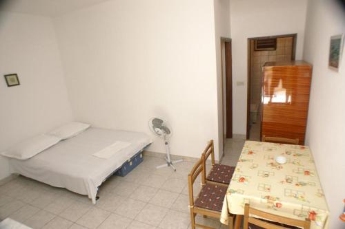 One-Bedroom Apartment with Terrace and Sea View room in Apartment Bilo 4189b