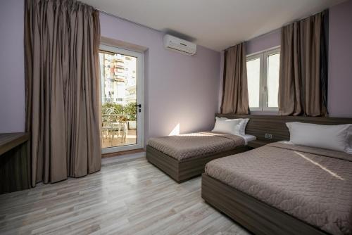 Sky Hotel - image 6