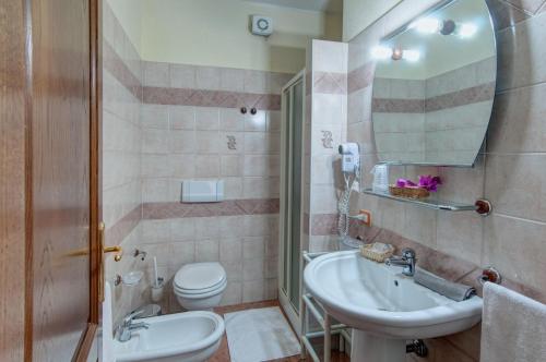 I Ginepri Hotel - image 9