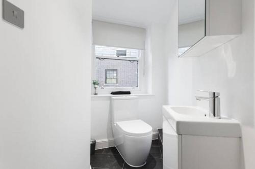 Fleet Street Apartment 4 - image 10