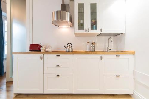 Santa Croce apartment - image 10