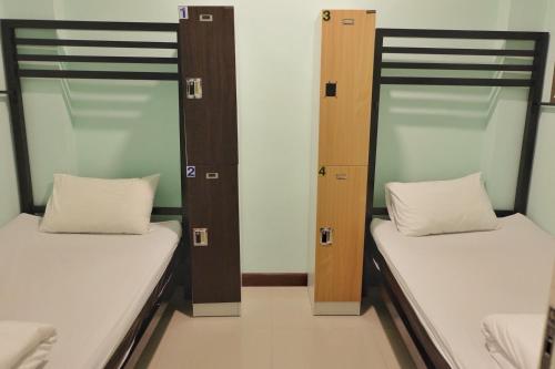 Mahannop Hostel Room Type - Budget Twin Room