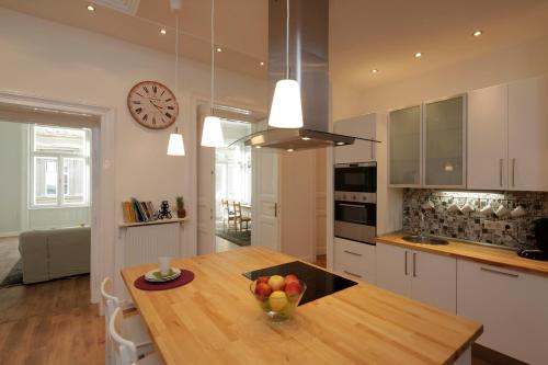 Urban Haven - 3 Beds, 3 Baths, Free Parking, Near Central Market, Budapest (foto 8)
