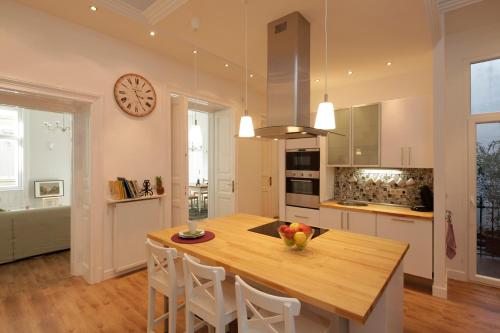 Urban Haven - 3 Beds, 3 Baths, Free Parking, Near Central Market, Budapest (foto 4)