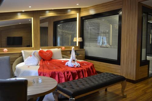 Emirtimes Hotel - image 14