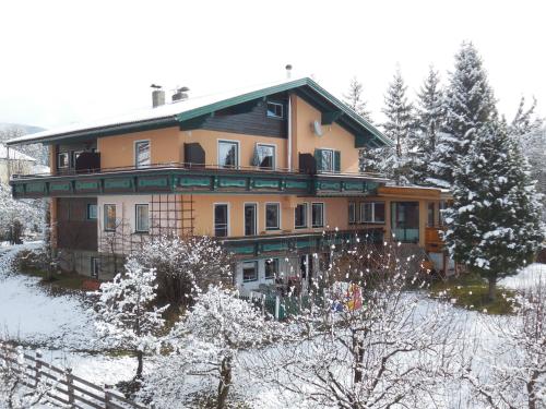  Landhaus Santner - Örglwirt's Ferienwelt, Pension in Mariapfarr