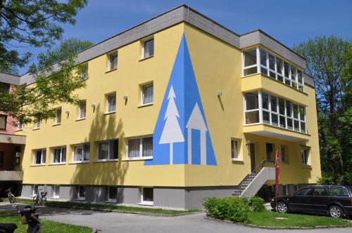  Eduard-Heinrich-Haus, Hostel, Pension in Salzburg