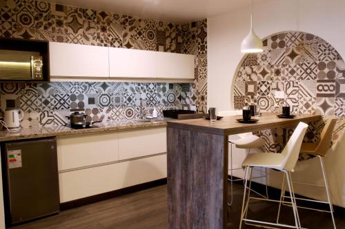 Urban Suites Apart Hotel - 주방