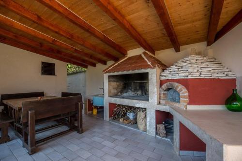 Three-Bedroom House image 8