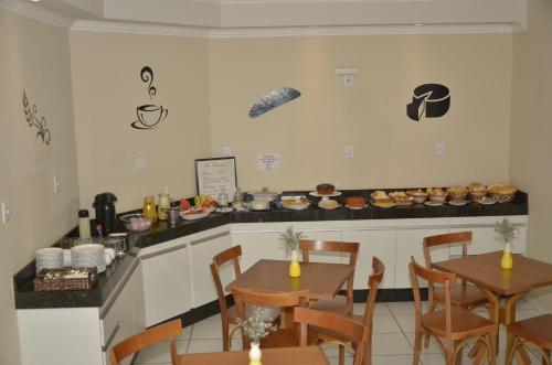 Hotel Brasil in กัวญาเอส