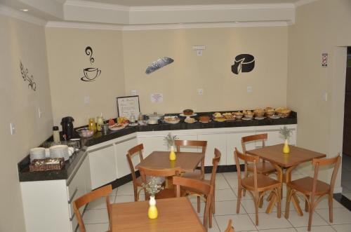 อาหารและเครื่องดื่ม, Hotel Brasil in กัวญาเอส