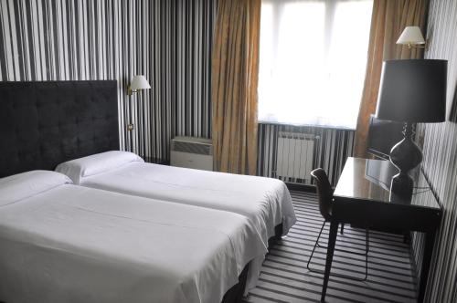 Hotel Clarin - image 8