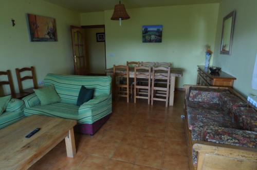 Koplietošanas atpūtas telpa ar TV, El Taller in San Juan de Gredos
