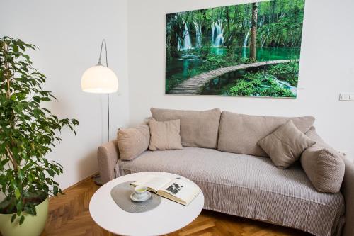 Superior Apartment image 10
