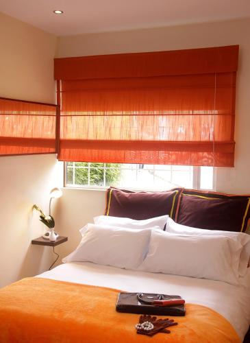 6 Suites Hotel – Bogota, NY