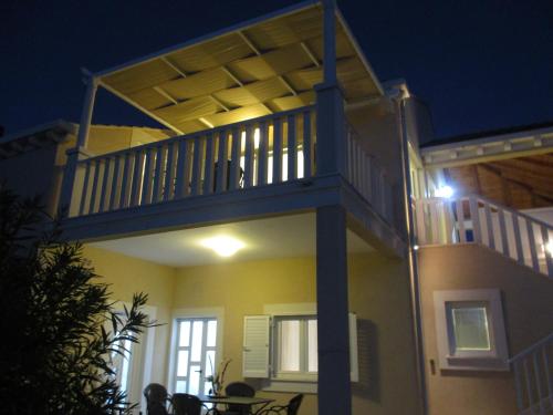  Apartment Carol 4 in Sreser