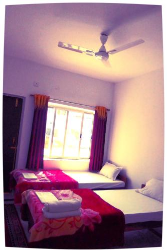 Standard Non AC Room (Twin/Double Bed) image 3