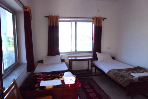 Standard Non AC Room (Twin/Double Bed) image 5