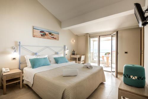 Camera doppia o twin, vista sul mare, balcone