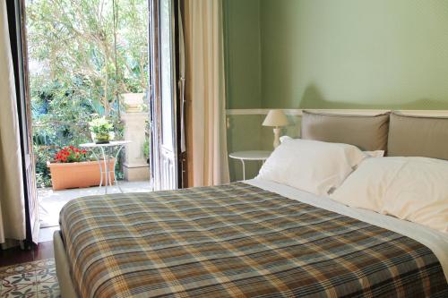 Double Room with Garden View room in Inn The Garden