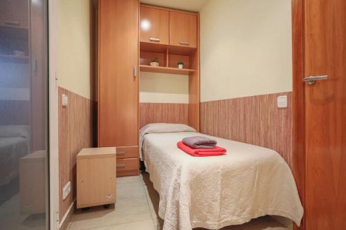 ApartEasy - Family Apartment Sant Antoni, Barcelona (fotografie 8)